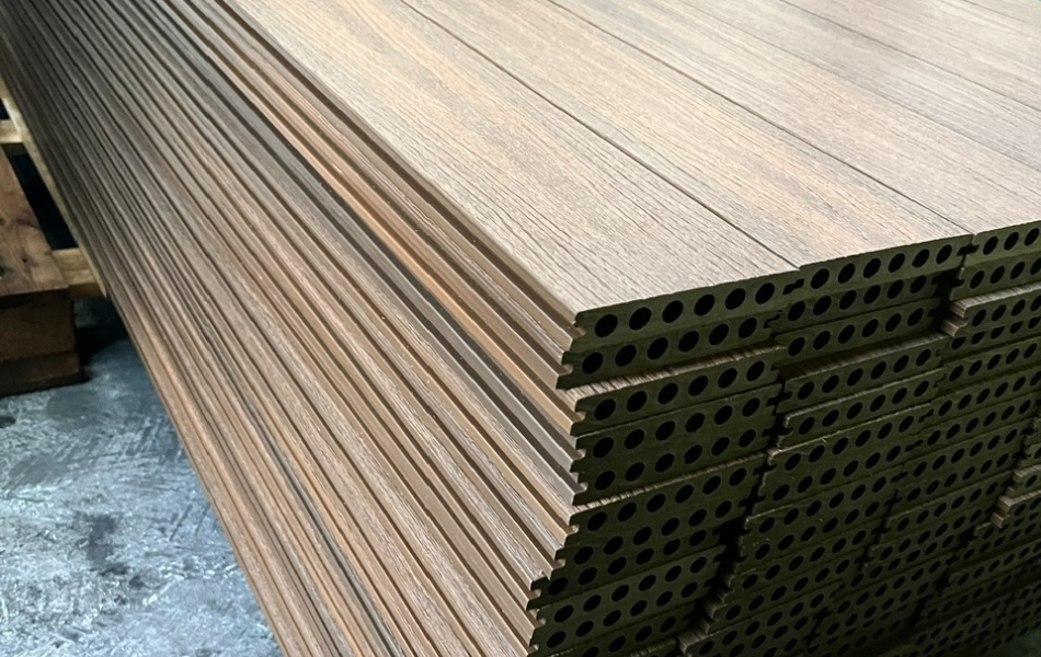 SÀN GỖ NHỰA HỒ BƠI LOẠI 2 LỚP - BỀ MẶT VÂN GỖ TỰ NHIÊN