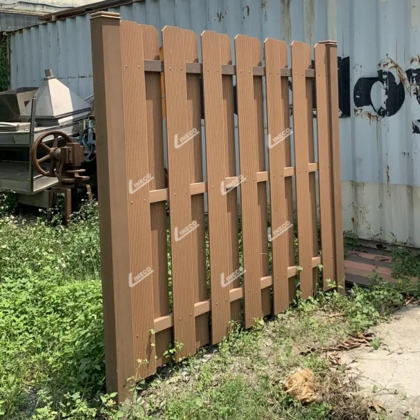 HÀNG RÀO GỖ NHỰA NGOÀI TRỜI LINECO