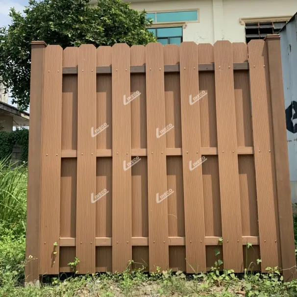HÀNG RÀO GỖ NHỰA NGOÀI TRỜI LINECO